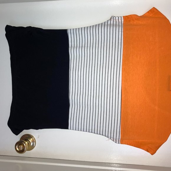 Shein T-shirt - Picture 5 of 5